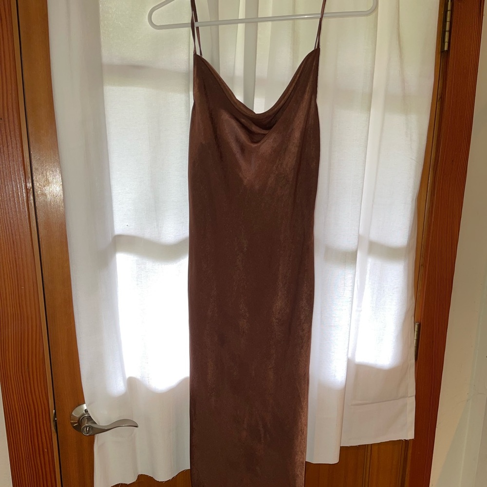 Forever 21 Midi Slip Size Small